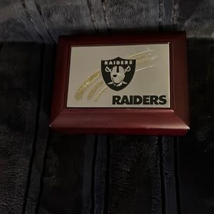 This Is A Raiders Jewelry Wooden Box / With The Raiders Logo In Pewter